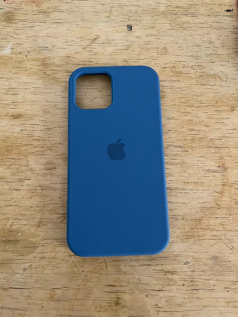 Capa Silicone iPhone 11 Proteção Aveludada Cores Variadas IZESOFT SHIELD photo review