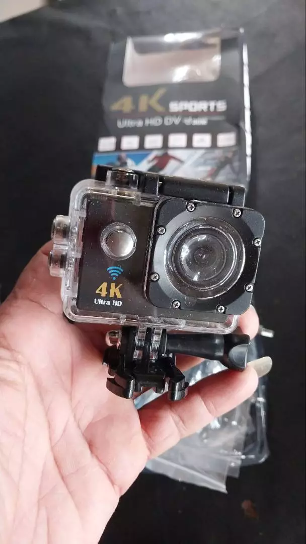 Câmera Esportiva 4K Ultra HD à Prova D'Água Wi-Fi IZEADVENTURE PRO photo review