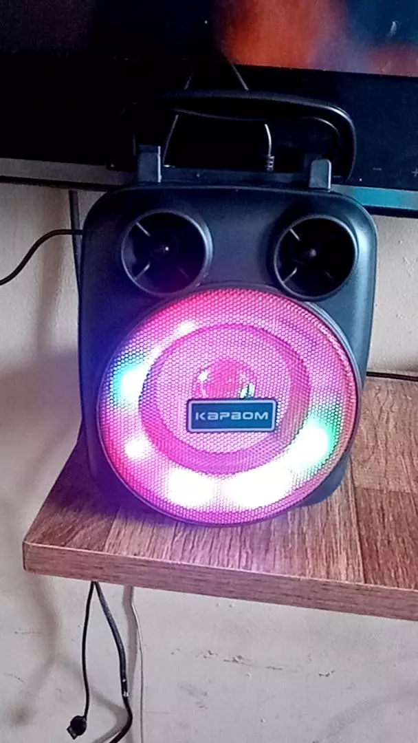 Caixa de Som Bluetooth 5.0 10W RGB Bateria Longa Duração IZEBOOST SOUND photo review