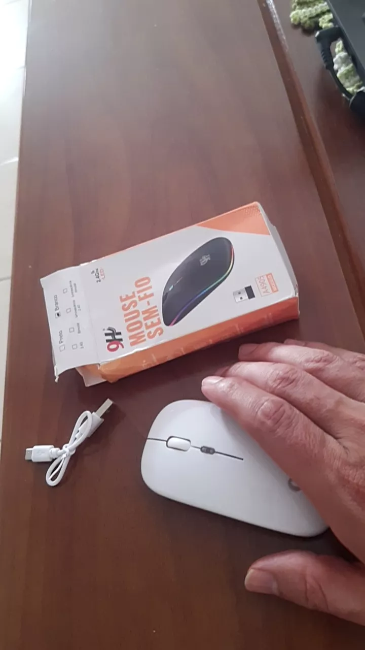 Mouse Sem Fio Recarregável RGB Bluetooth Silencioso IZECLIC PRO photo review