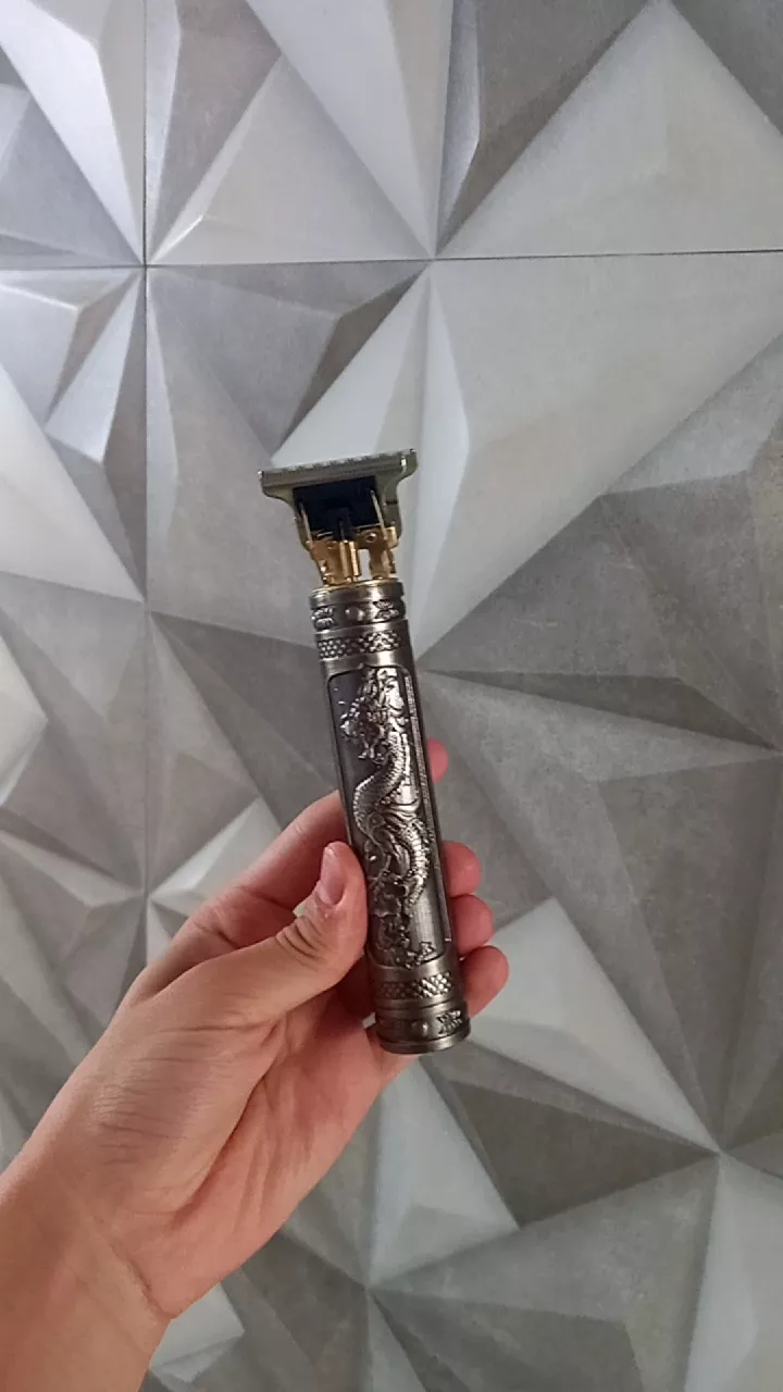 Kit Barbeador e Aparador Masculino Profissional – Lâmina de Aço Carbono, Portátil, Precisão IZEEDGE MASTER photo review