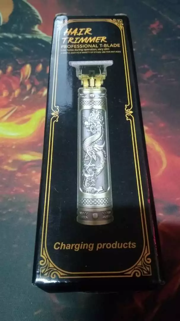 Kit Barbeador e Aparador Masculino Profissional – Lâmina de Aço Carbono, Portátil, Precisão IZEEDGE MASTER photo review