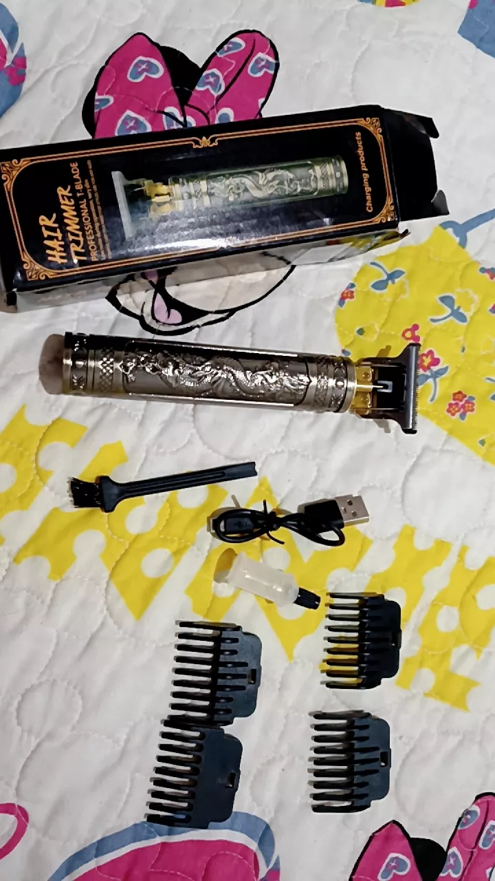 Kit Barbeador e Aparador Masculino Profissional – Lâmina de Aço Carbono, Portátil, Precisão IZEEDGE MASTER photo review
