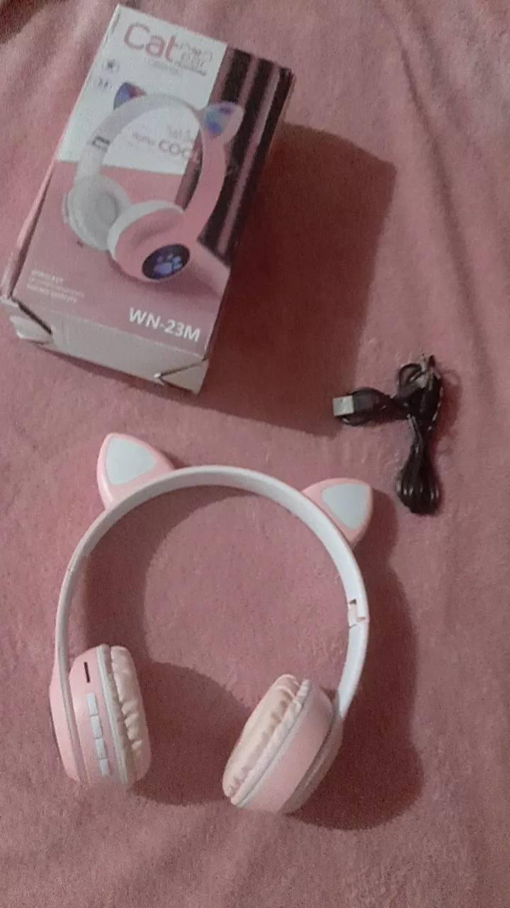 Fone Bluetooth Orelha de Gato LED Dobrável Microfone IZEFUN PLAY photo review