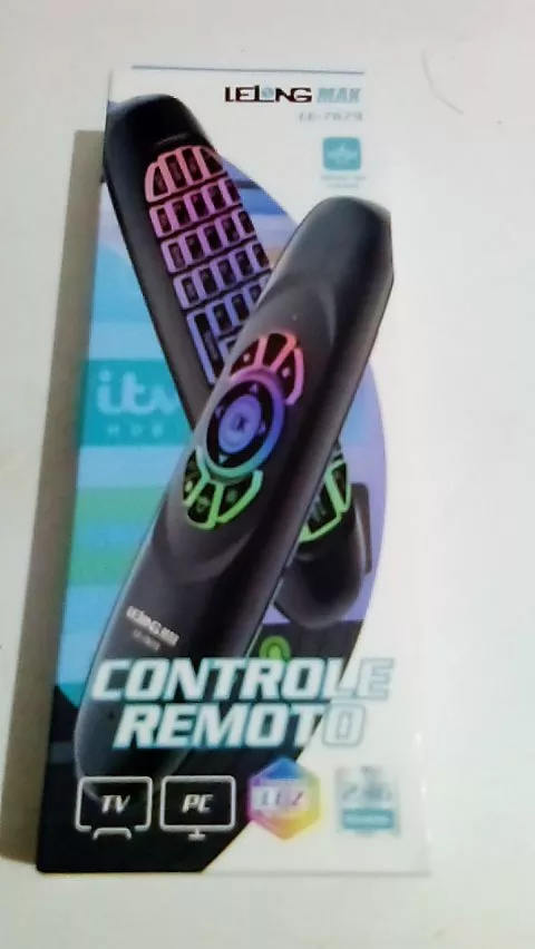 Controle Air Mouse Teclado 2.4G Wireless com LED RGB Giroscópio Universal IZEWAVE PRO photo review