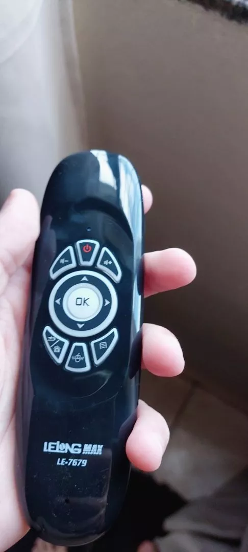 Controle Air Mouse Teclado 2.4G Wireless com LED RGB Giroscópio Universal IZEWAVE PRO photo review