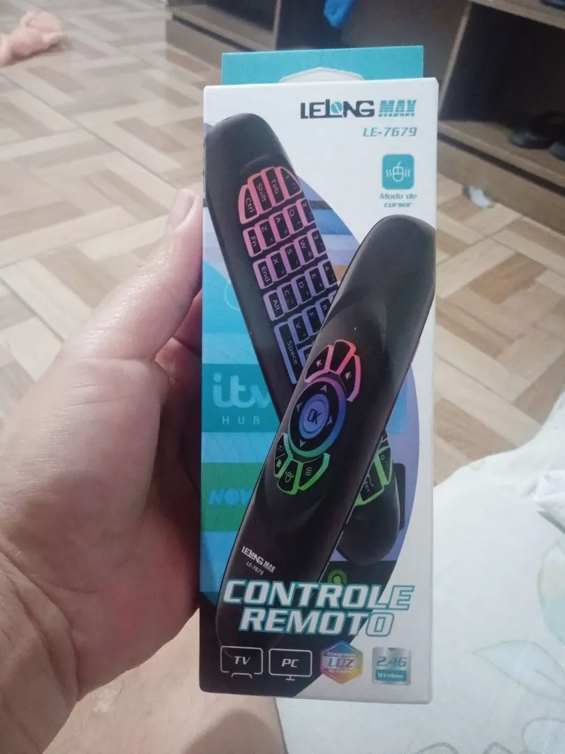 Controle Air Mouse Teclado 2.4G Wireless com LED RGB Giroscópio Universal IZEWAVE PRO photo review