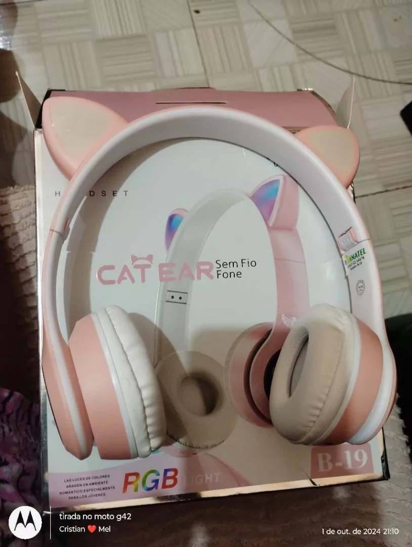 Fone Bluetooth Orelha de Gato LED Dobrável Microfone IZEFUN PLAY photo review