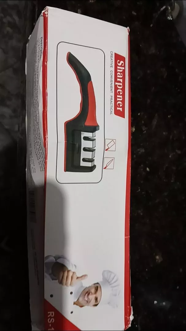 Afiador de Facas 3 Estágios Base Emborrachada Cabo Anatômico IZESHARP PRO photo review