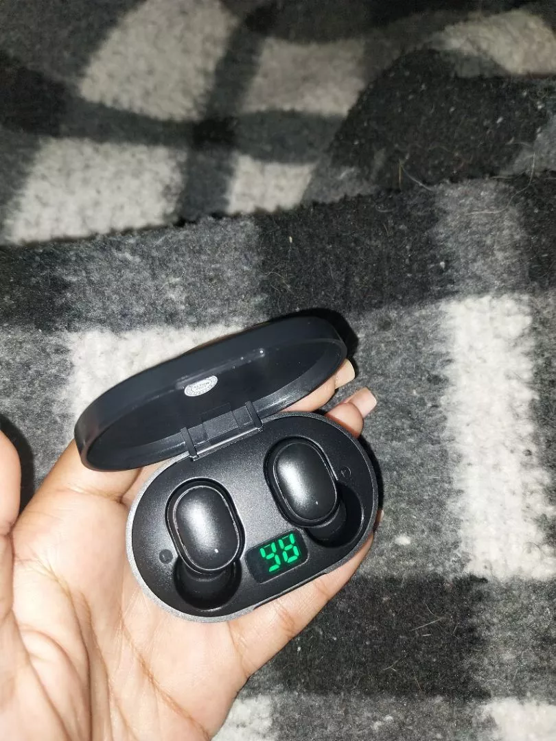 Fone de Ouvido Sem Fio Bluetooth 5.0 A6S Xiaomi Som Premium Bateria Longa Duração IZE SOUND PRO photo review