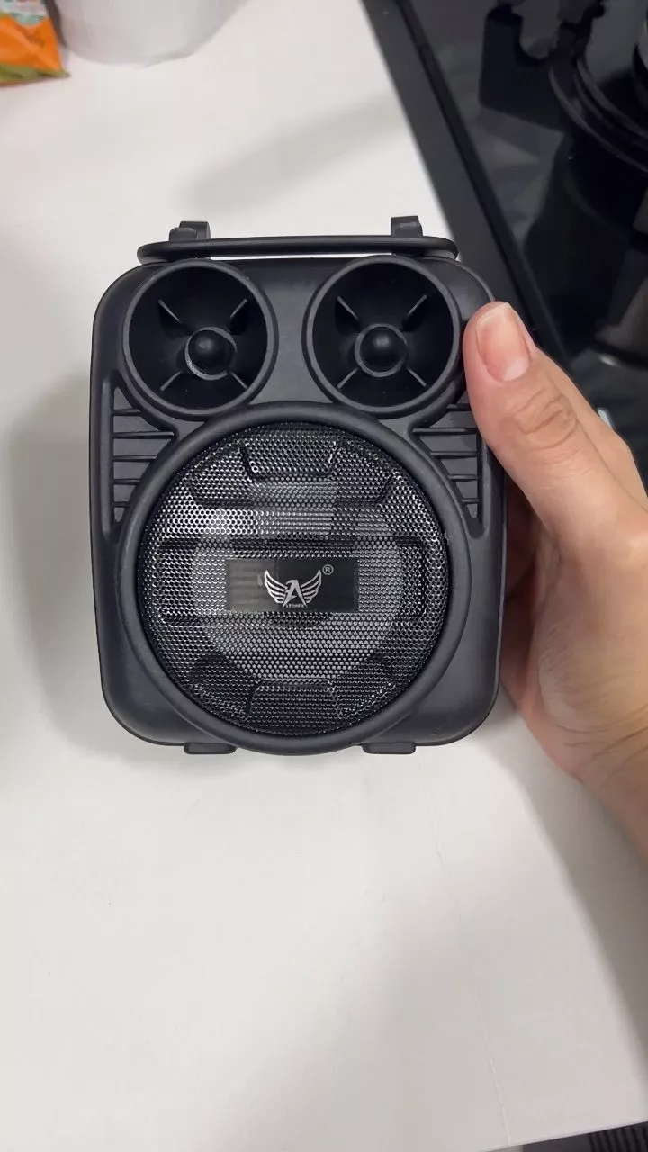 Caixa de Som Bluetooth 5.0 10W RGB Bateria Longa Duração IZEBOOST SOUND photo review