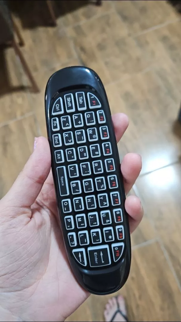 Controle Air Mouse Teclado 2.4G Wireless com LED RGB Giroscópio Universal IZEWAVE PRO photo review