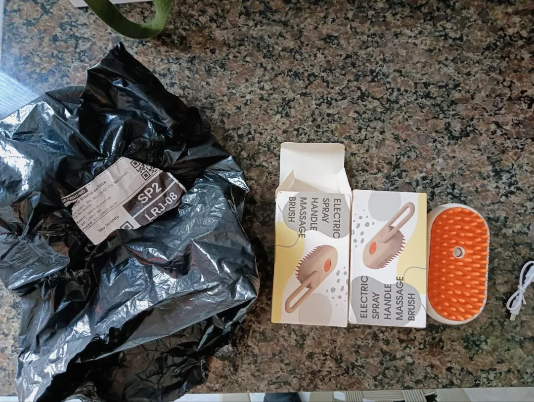 Escova Elétrica A Vapor 3 em 1 Para Gatos e Cães, Massagem, Remoção de Pelos, Recarregável - IZECARE STEAM PET photo review