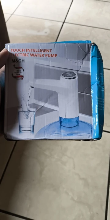 Click to view full screen Dispensador Elétrico IZEBOTTLE photo review