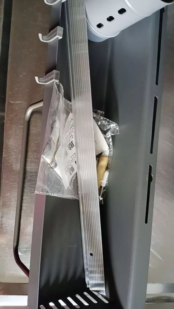 Prateleira Organizadora Multiuso Alumínio Preta 60cm com Suporte para Facas e Utensílios IZEORGANIZE PRO photo review