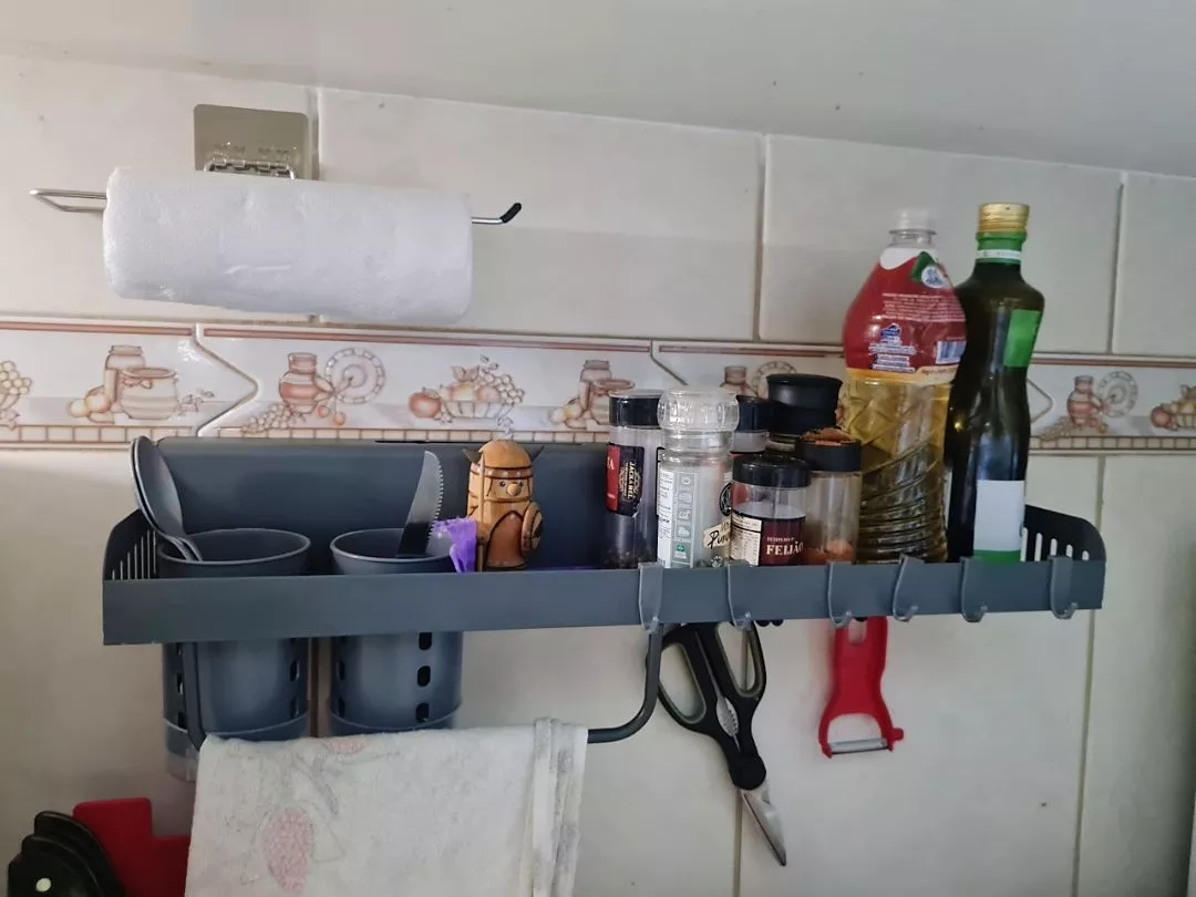 Prateleira Organizadora Multiuso Alumínio Preta 60cm com Suporte para Facas e Utensílios IZEORGANIZE PRO photo review