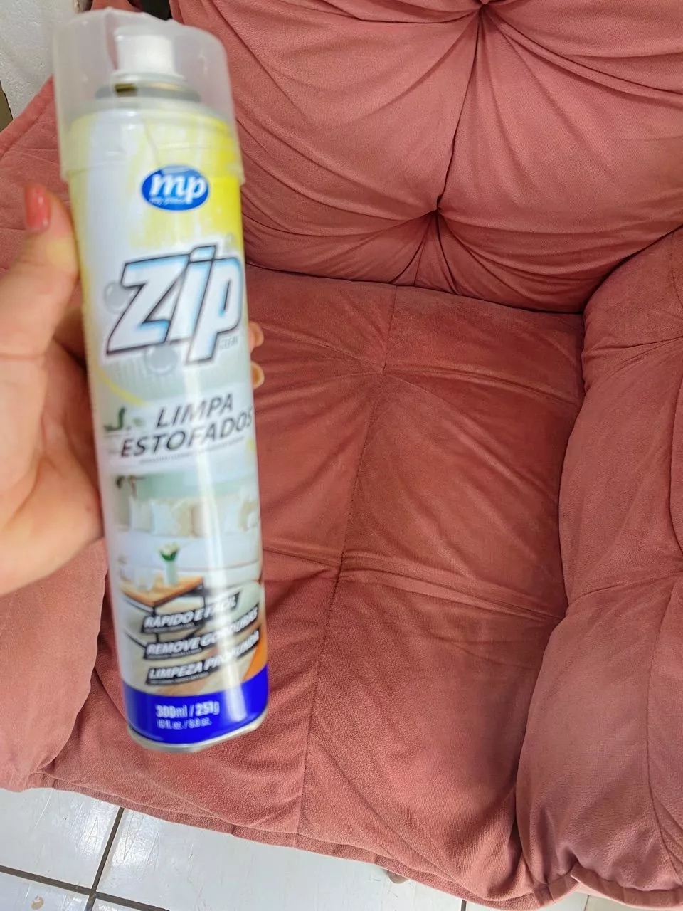 Espuma para Limpeza de Estofados Multiuso, Remoção Profunda, Cheiro Refrescante ZIP CLEAN IZEDEEP FRESH photo review