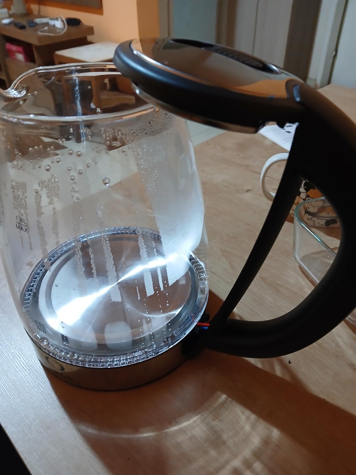 Chaleira Elétrica de Vidro 1,8L 110V 1200W LED Desligamento Automático IZEBOIL PRO photo review