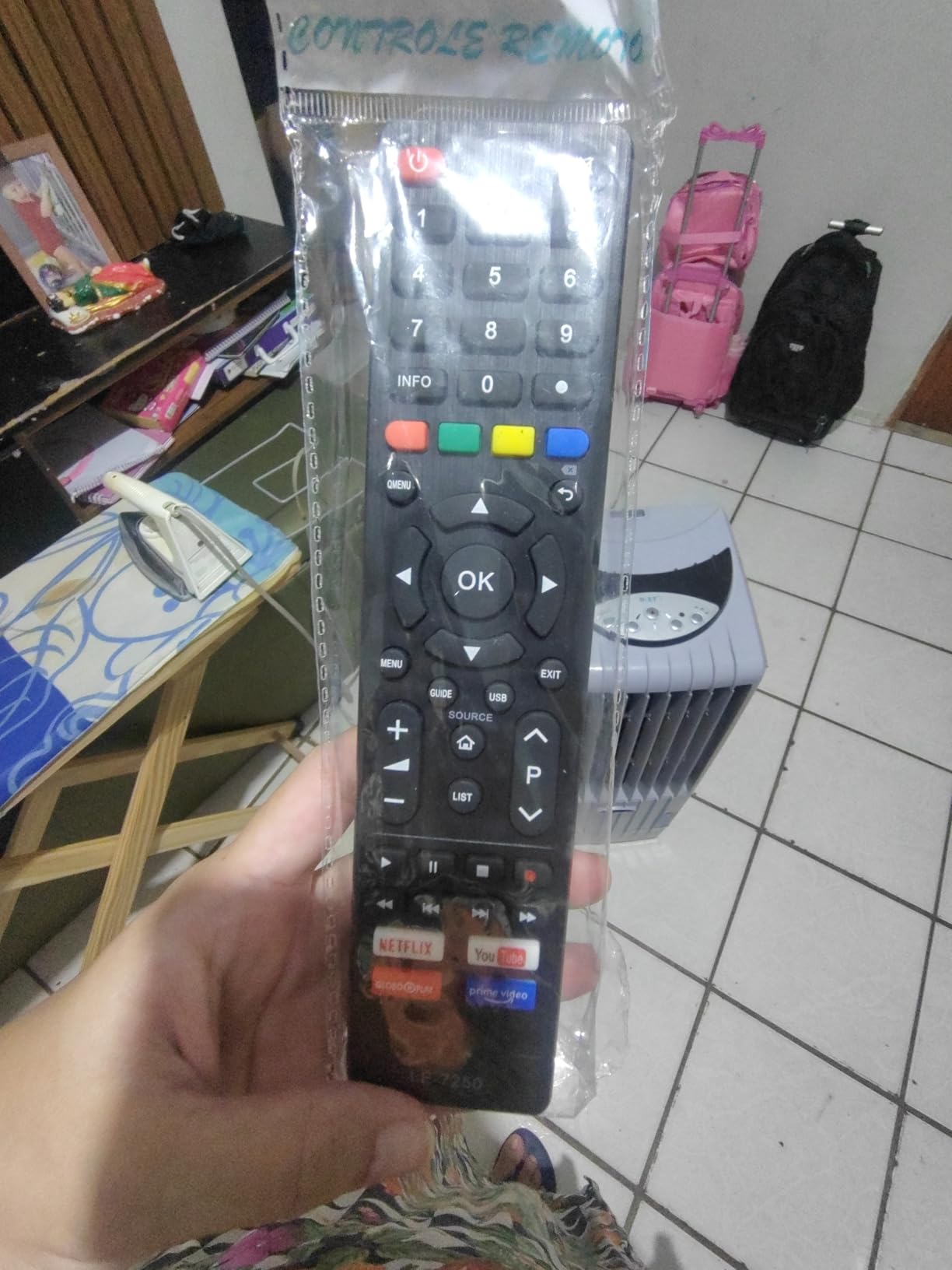 Controle Remoto Universal Smart TV Philco Preto Infravermelho Pronto Uso Imediato IZECLICK PRO photo review