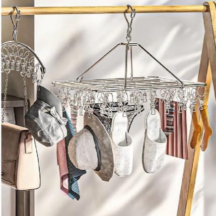 Varal Retrátil 40 Clips Inox Prendedores Prático para Roupas Íntimas Pequenas IZESNAP PRO IZESHOP Detalhe do varal retrátil IZESNAP PRO com prendedores para organização de roupas pequenas