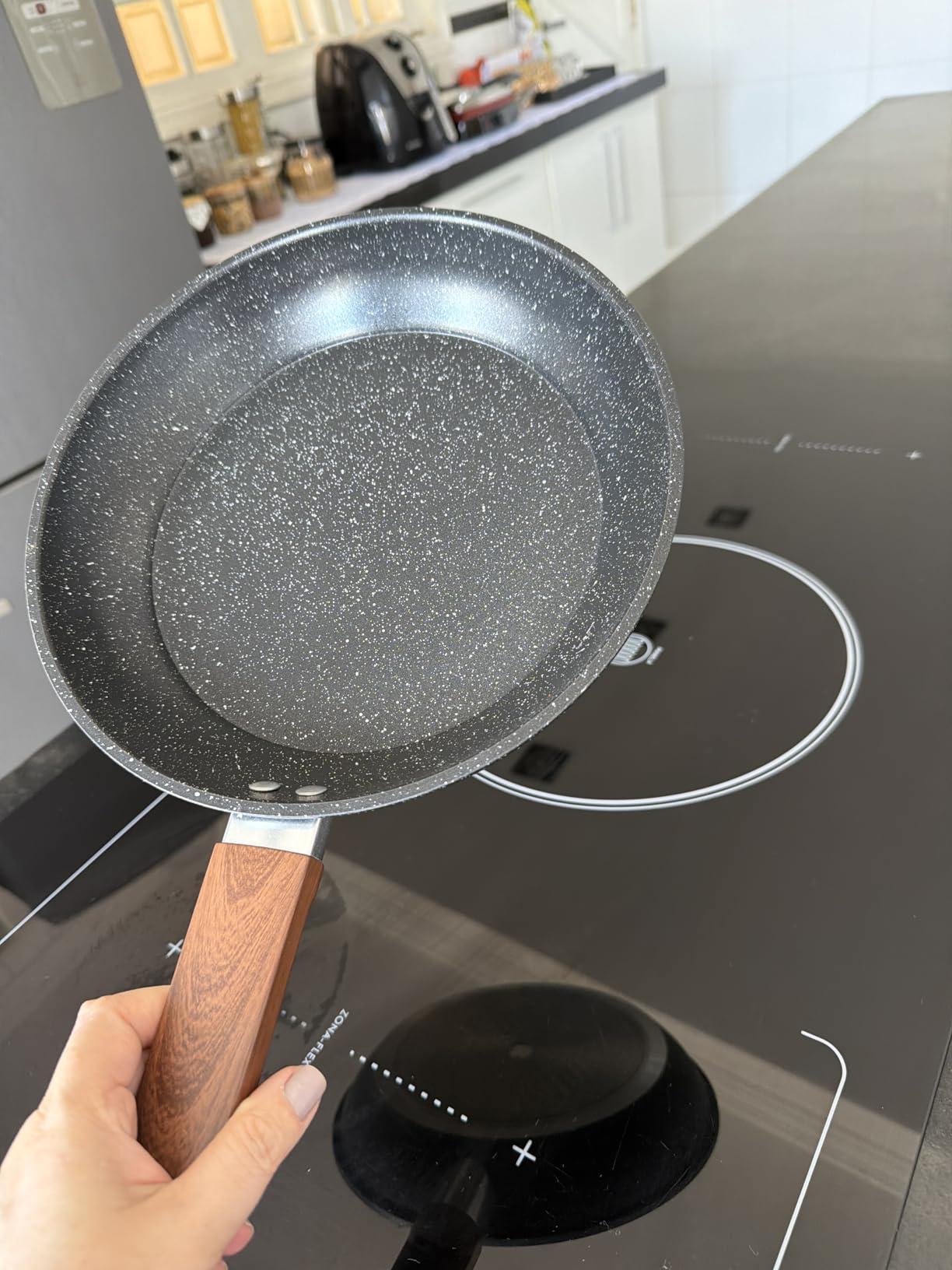 Frigideira Cerâmica 24cm 2,5L Antiaderente Fundo Indução Cabo Madeira Premium IZECOOK MAX photo review