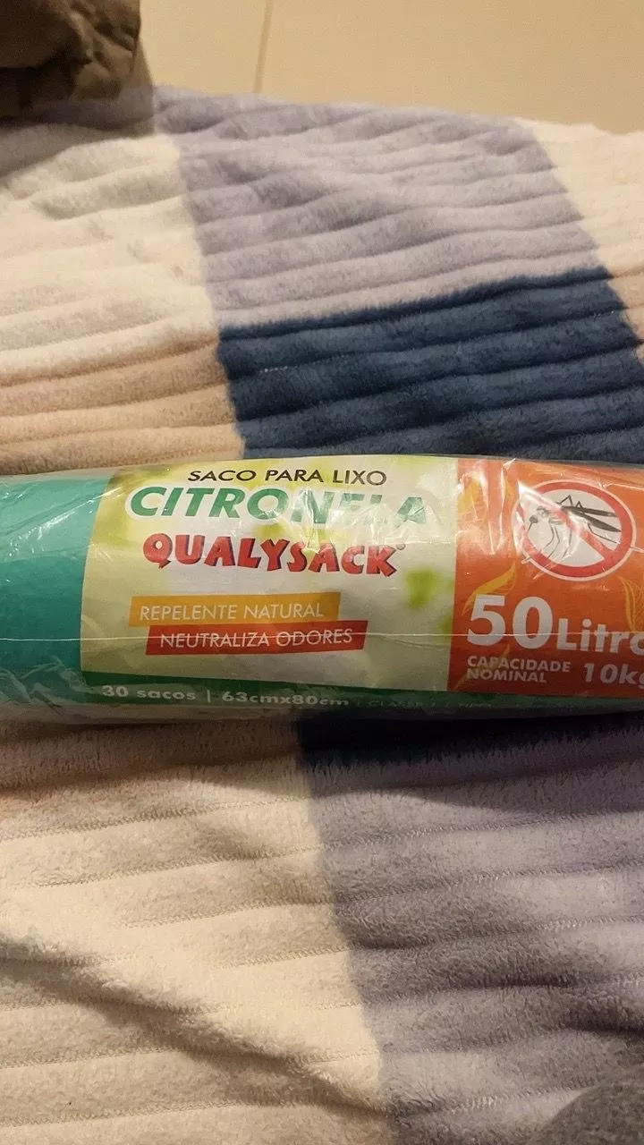 Click to view full screen Embalixo Saco de Lixo Verde 50L Reforçado Perfumado Repelente 30 Unidades IZEGUARD PRO photo review
