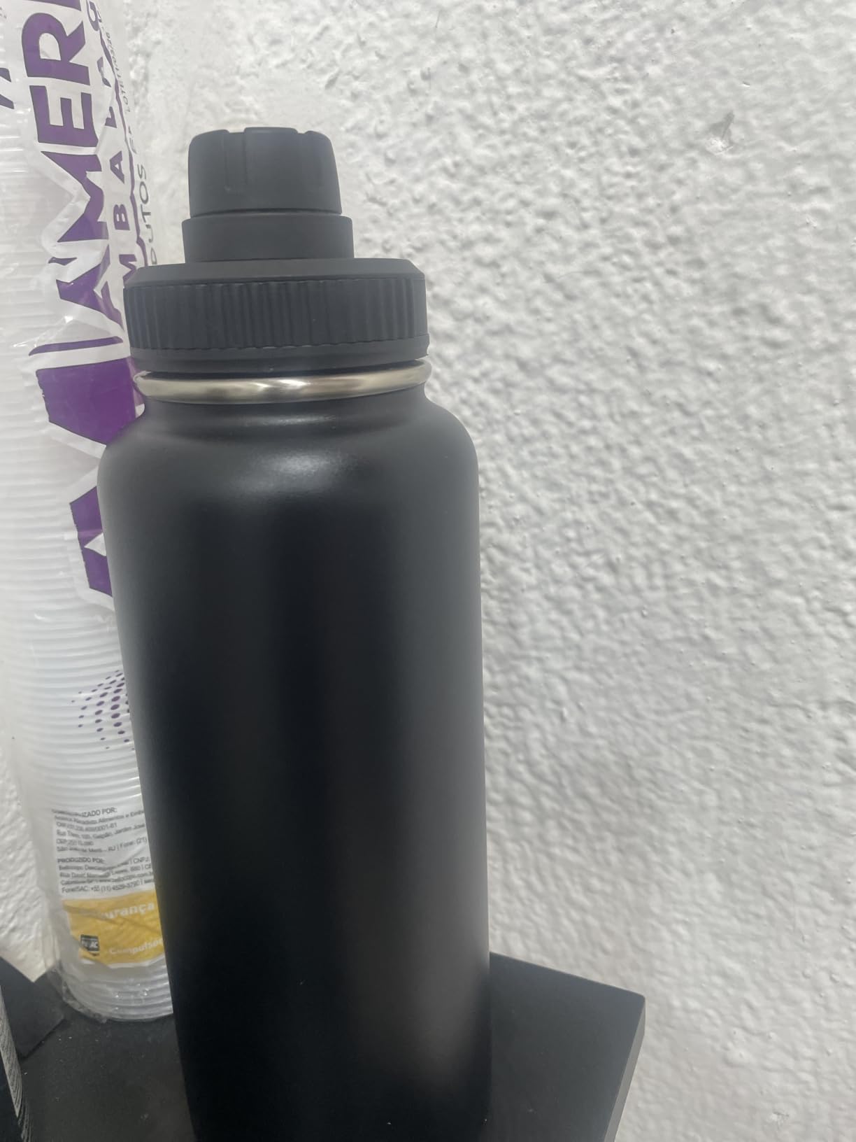 Garrafa Térmica 1L Aço Inox 304 Parede Dupla Antivazamento 24h Alça Articulada IZETHERMO PRO photo review