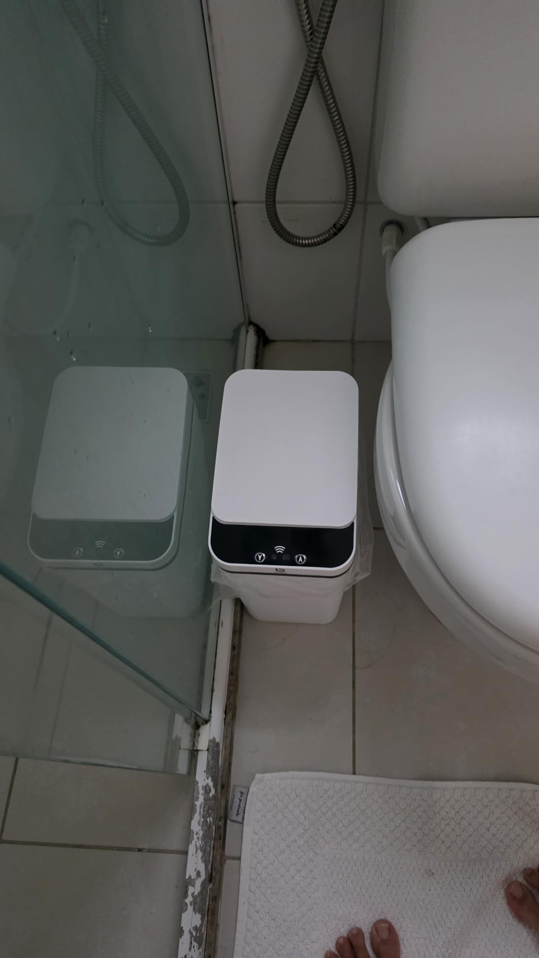 Lixeira Inteligente 12L Sensor Automático Infravermelho Branca Slim Silenciosa IZEHYGEN PRO photo review