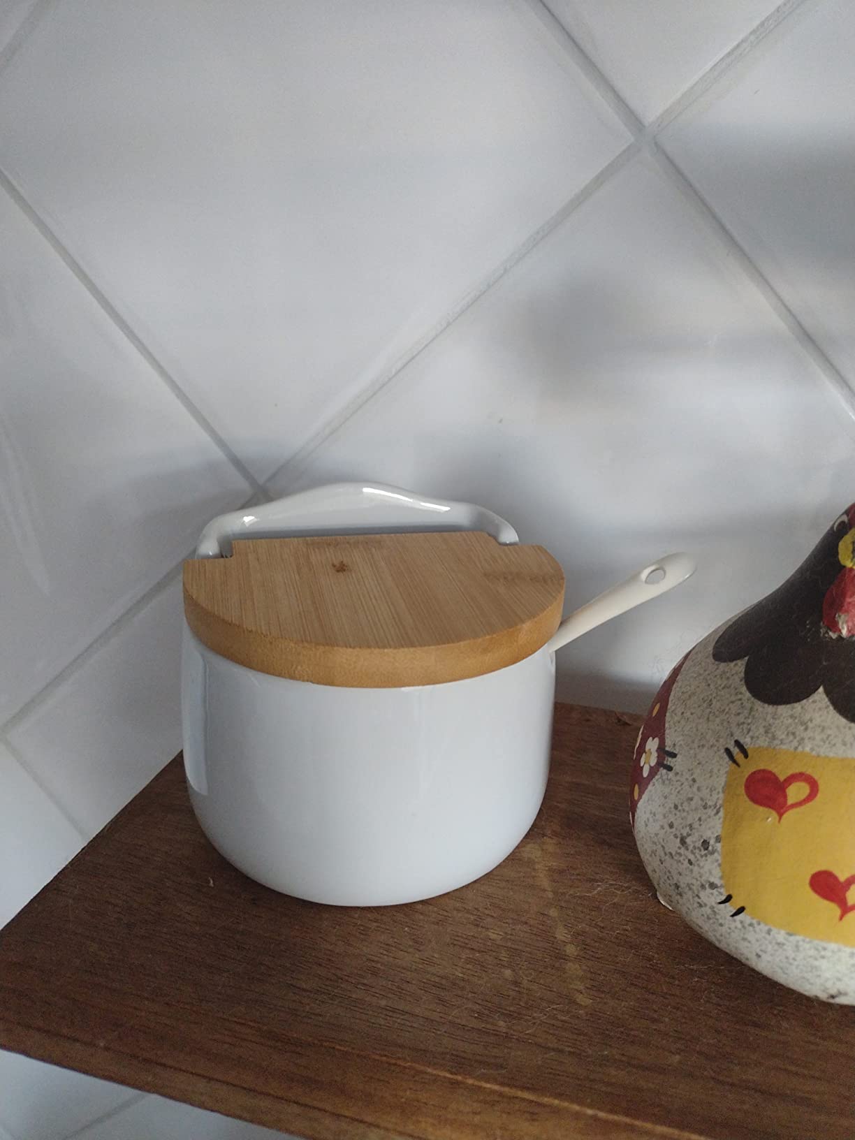 Saleiro de Mesa Cerâmica Branca Tampa de Bambu com Colher 10cm Elegante IZEHOME PRO photo review