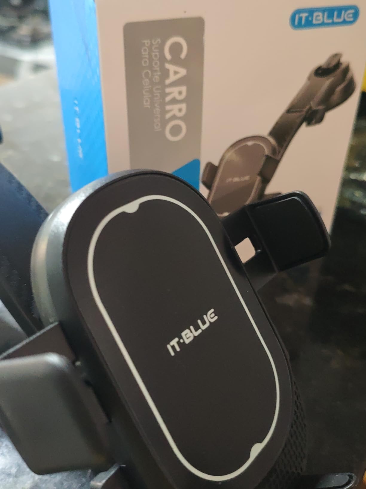 Suporte Veicular para Celular e GPS com Ventosa de Alta Sucção, Trava Automática, Antivibração e Ajuste de Ângulo para Painel ou Para-brisa IZEROAD FLEX photo review
