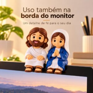 Mini Jesus Sentado Decorativo 3,7 cm em PLA, Roupa Branca e Cabelo Marrom, para Casa ou Trabalho, Presente com Significado IZEHOME